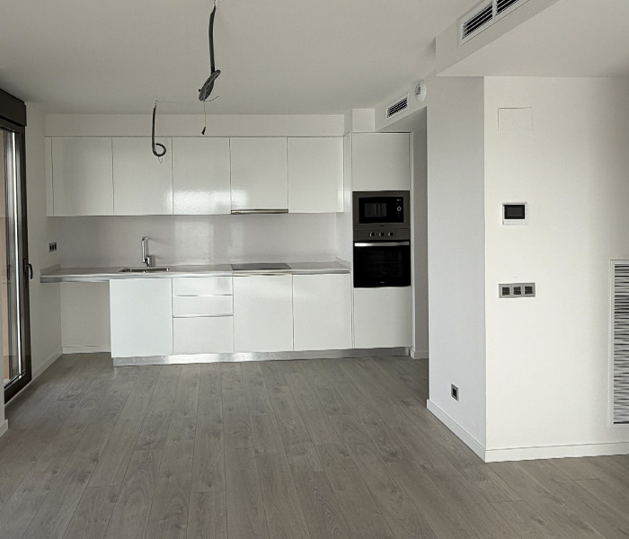 Estado inicial de una vivienda de obra nueva antes de amueblarla.