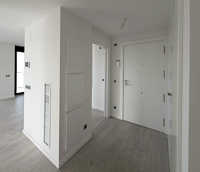 Recibidor piso de obra nueva sin personalizar