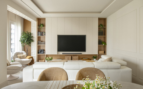 Interiorismo y reforma integral en Barcelona. Estudio de interiorismo Sincro. Proyecto con salón.